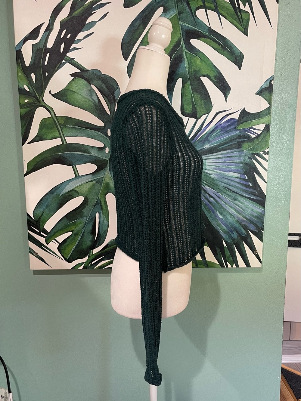 Dark Green Open-Knit Cropped Sweater With Extra Long Sleeves - Picture 4 of 6